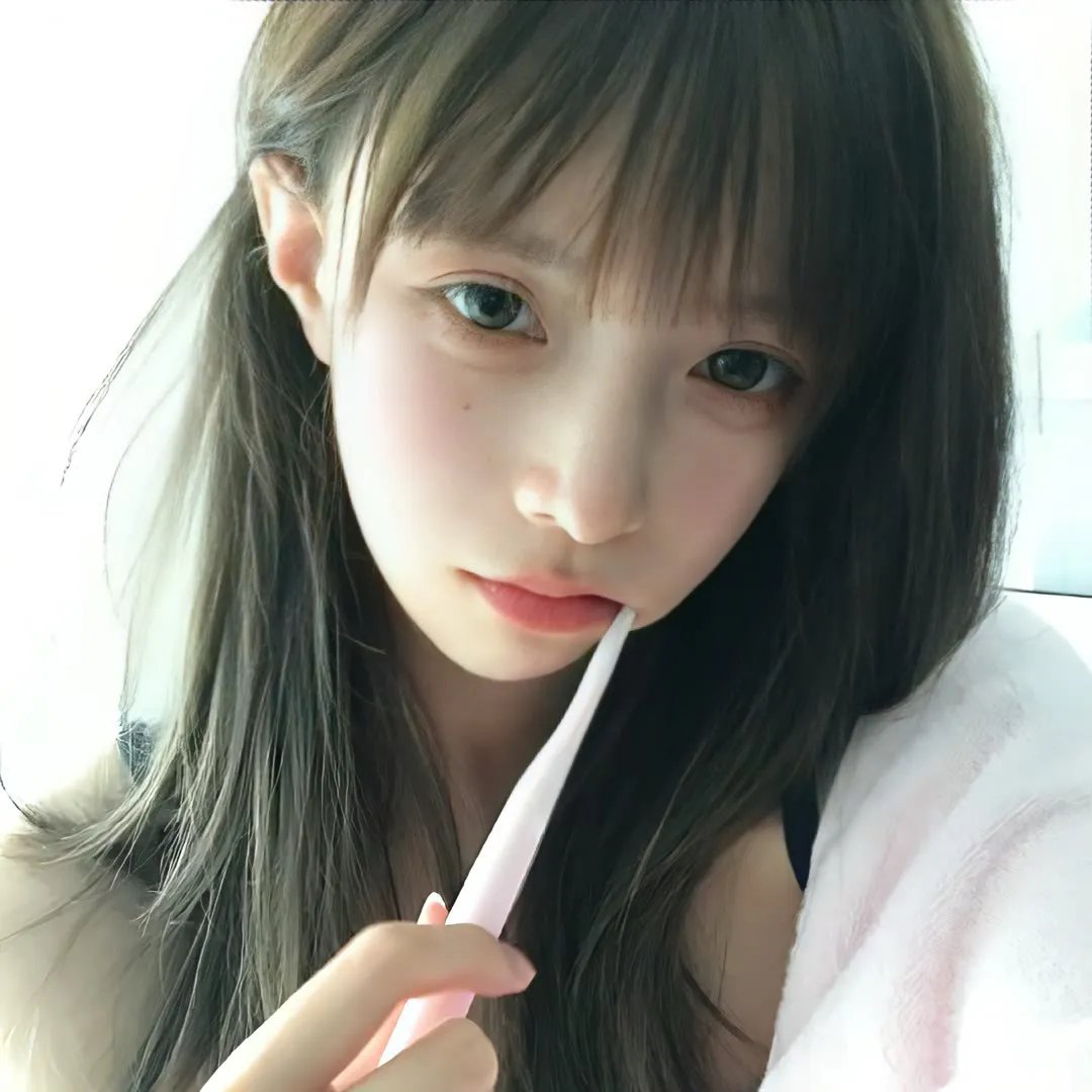 不可爱的她